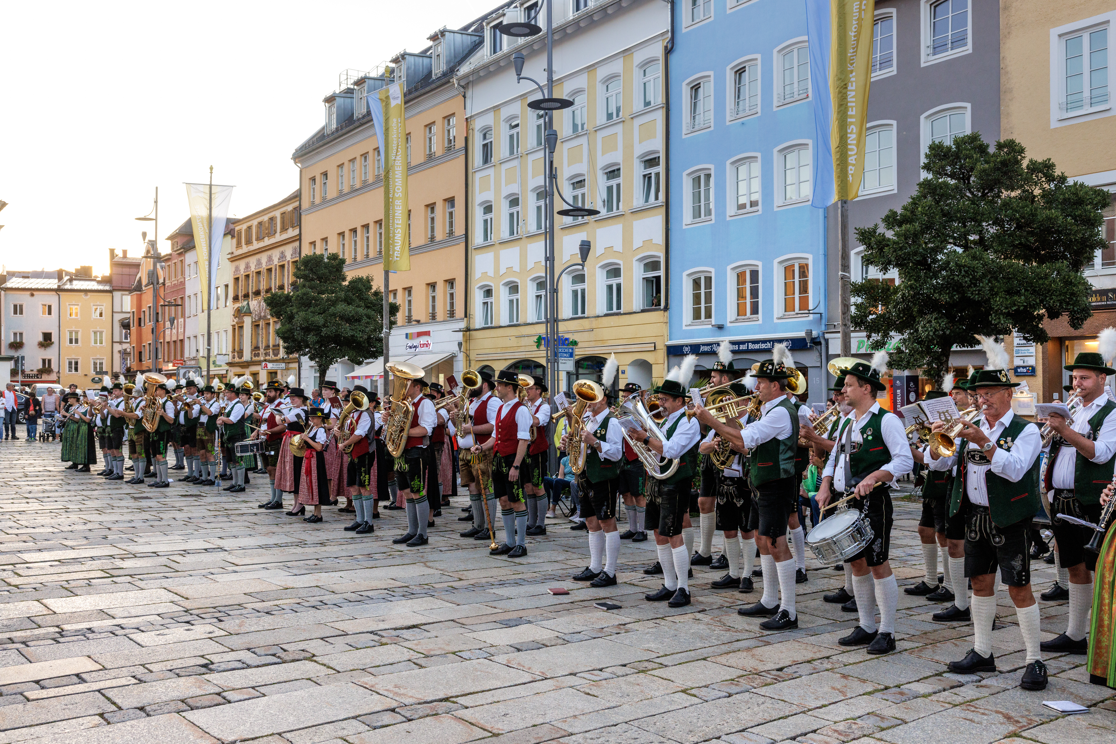 Standkonzert Kultsommer Traunstein Stadtplatz