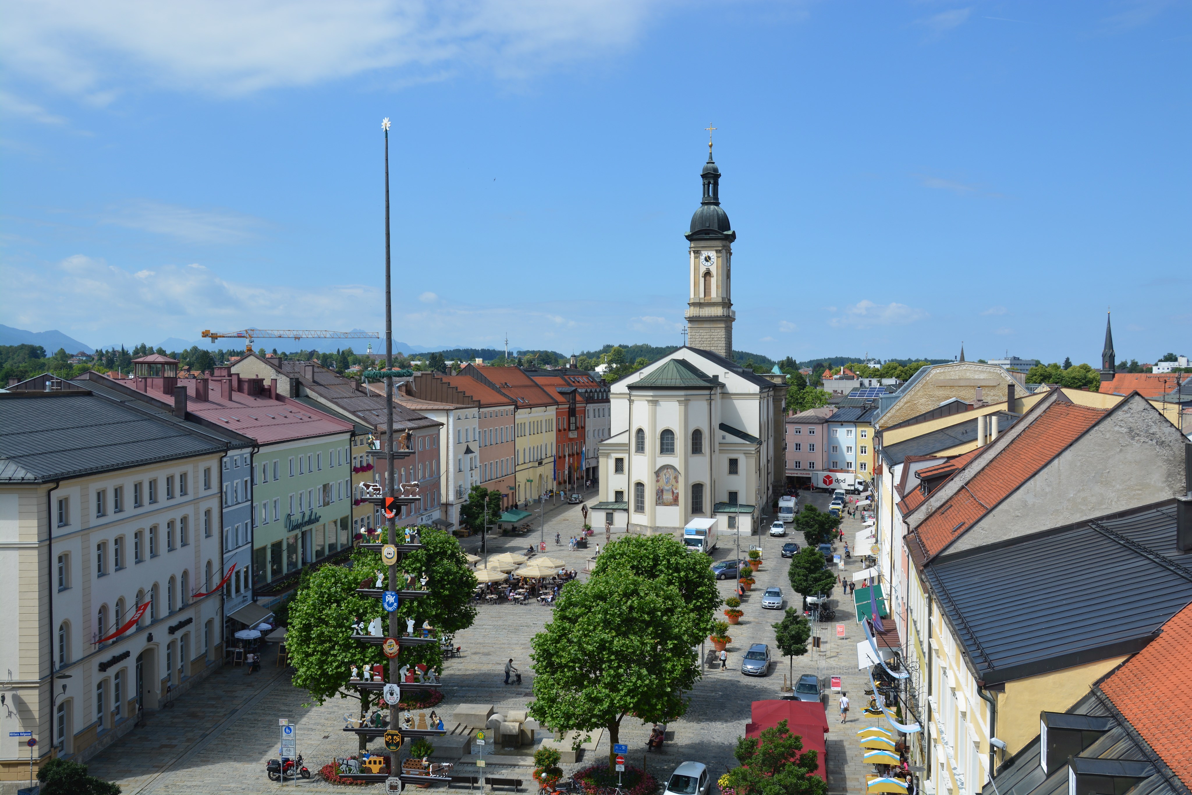 Stadtpfarrkirche St. Oswald - Stadtplatz_2.JPG