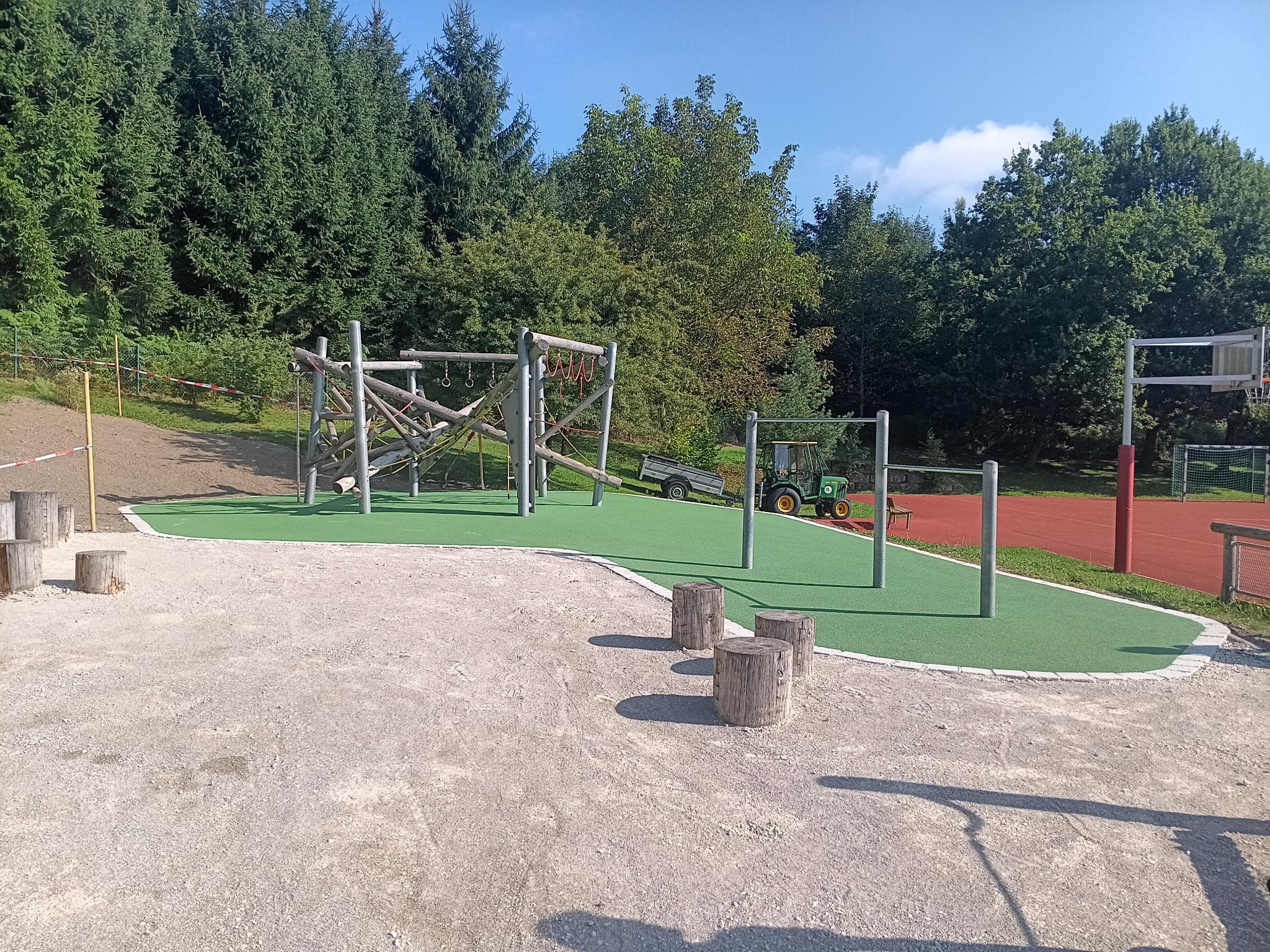2025 188 Fallschutz Grundschule Haslach
