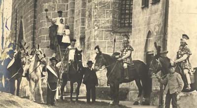 1911 (2).jpg