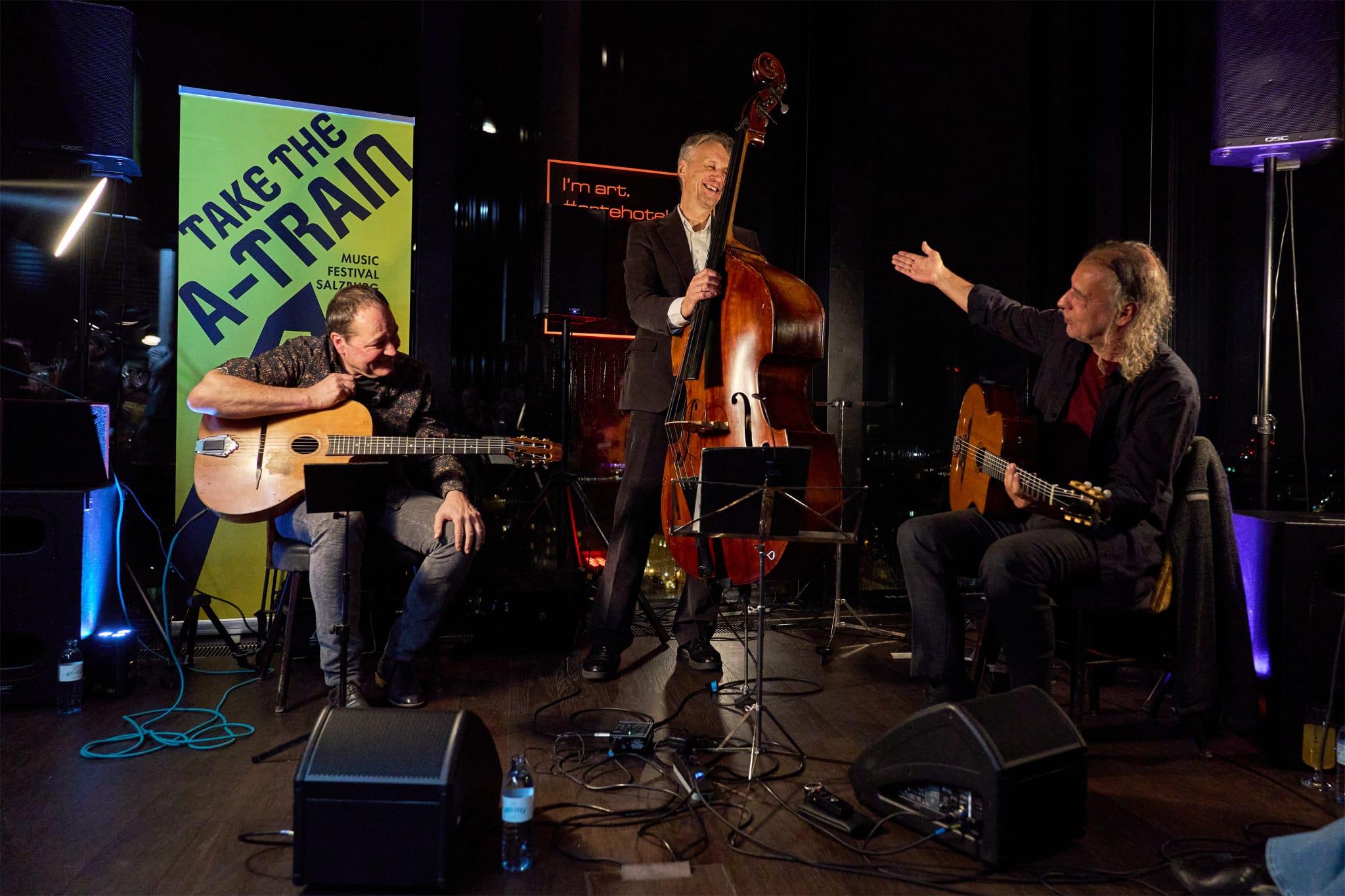 Leider haben wir keinen Alternativtext zu diesem Bild, aber wir arbeiten daran.