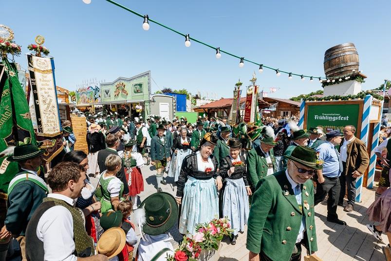 2026-105 Festzug Frühlingsfest 01