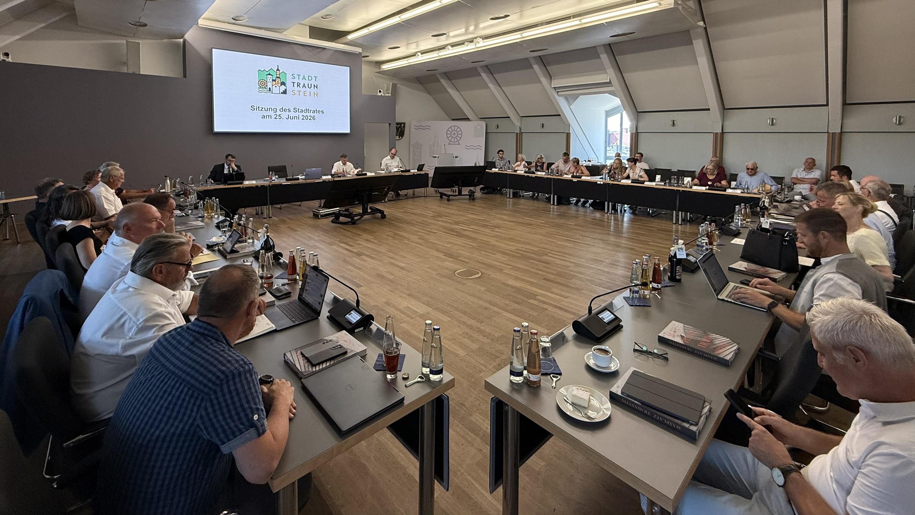 Stadtrat ab 2026 im Sitzungssaal