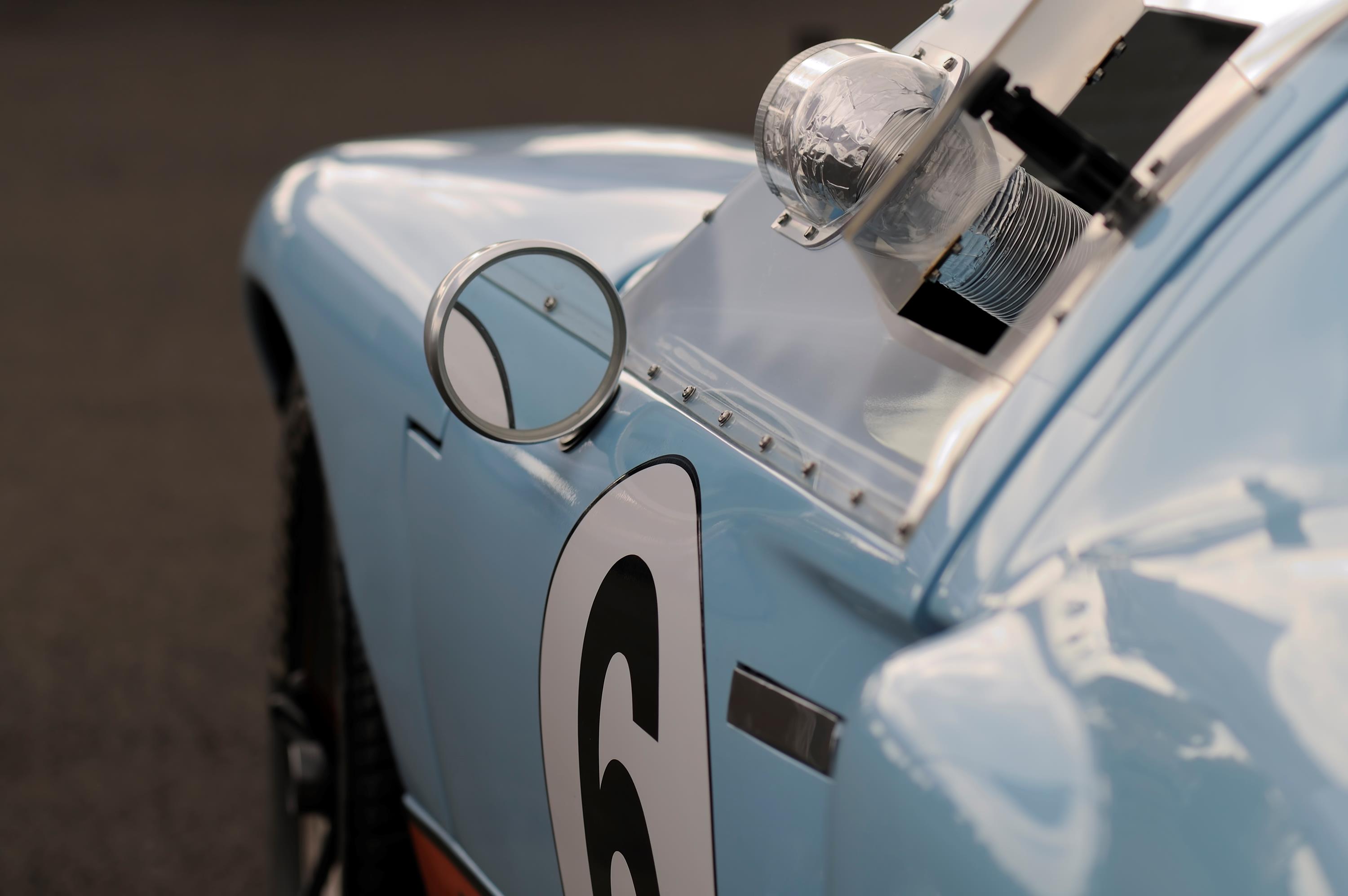 Oldtimer iStock seewhatmitchsee