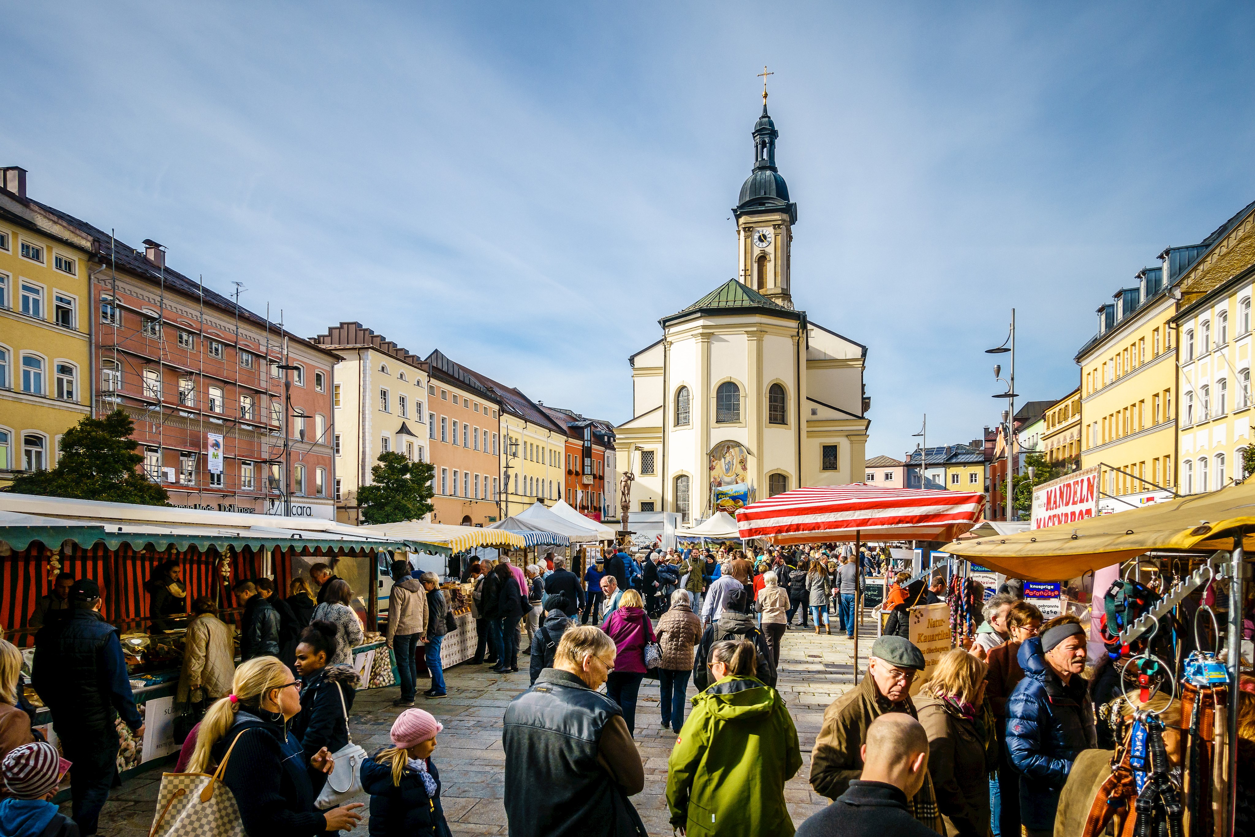 Blattl-Sonntag - Traunsteiner Herbstmarkt © Stadt Traunstein.jpg