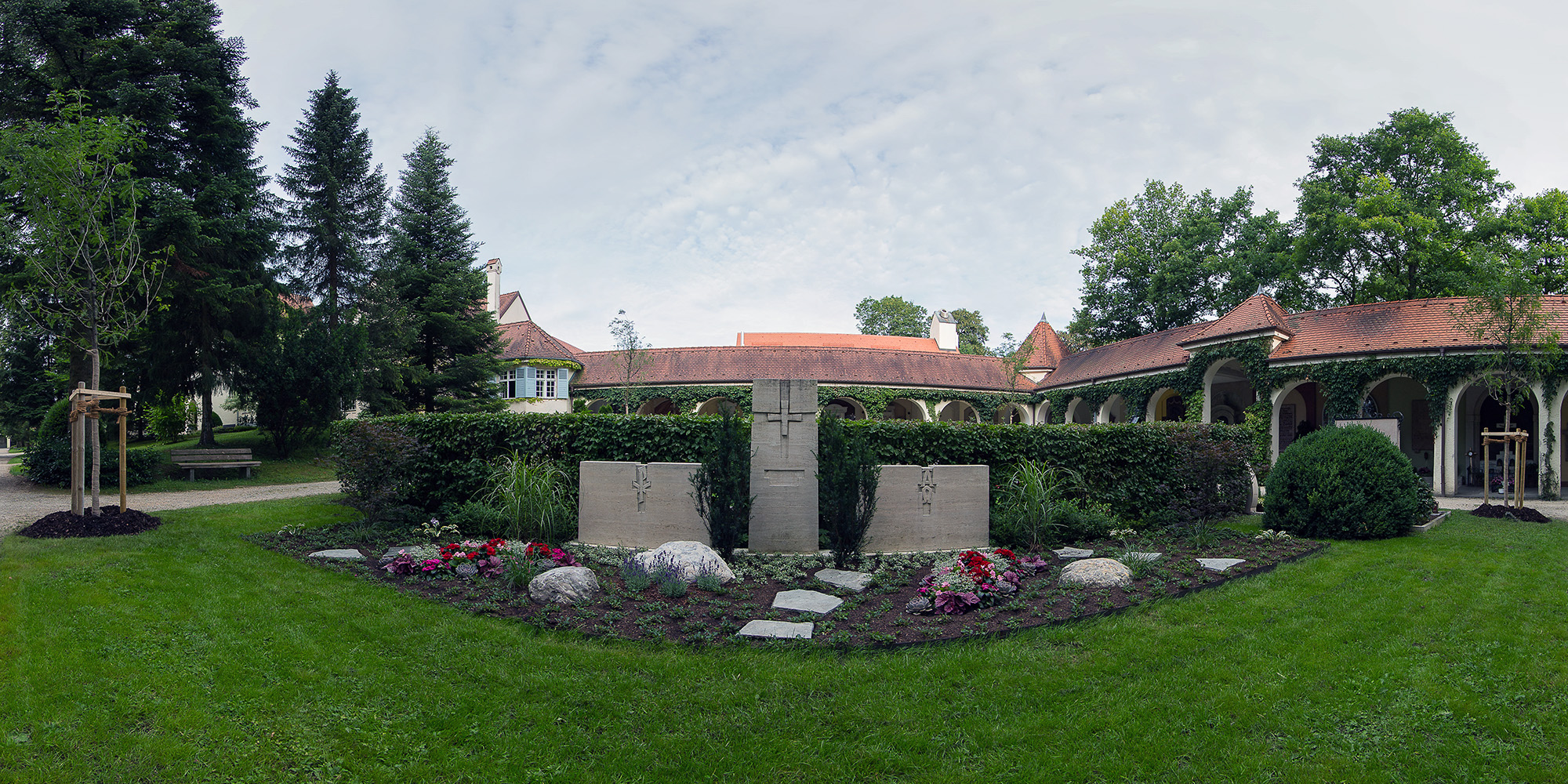 Gärtnergepflegte Urnengemeinschaftsanlage (©Martin Schmitz)