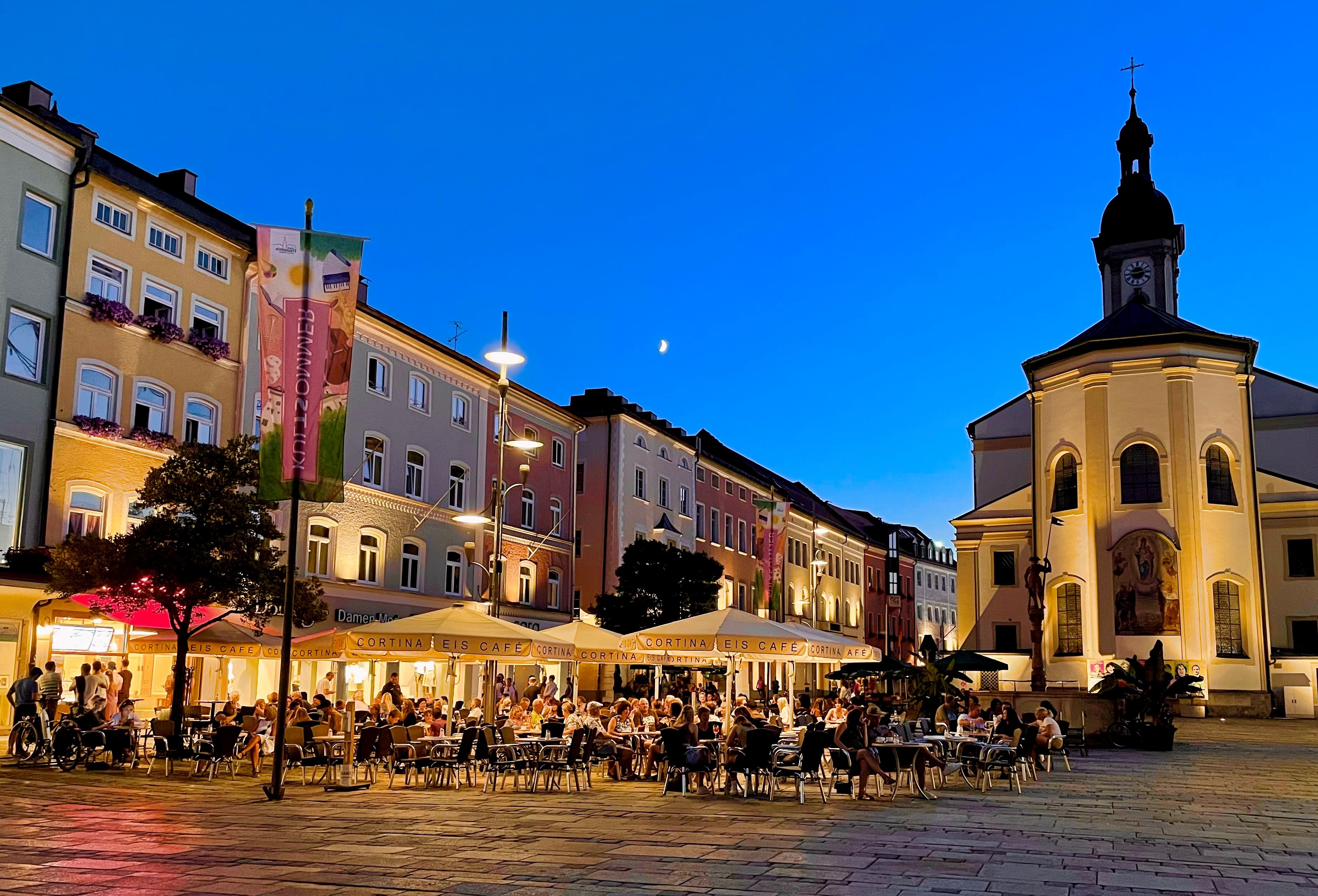 Sommernacht Stadtplatz