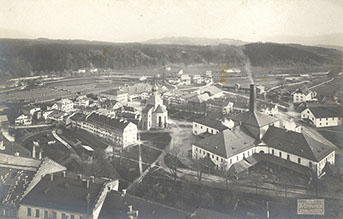 Die Saline mit Salinenkapelle (l.) und Sudpfannenhaus (r.)1910