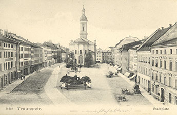 Stadtplatz, Sternbräu rechts im Bild – 1904
